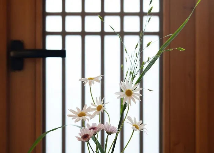 Haeon Seoul,2층 한옥 독채,서울 핫플 중심가에 위치,주요 핫플 도보 이동,테라스,지하철과공항버스5분,종로,익선동,경복궁,북촌한옥마을,명동 別墅 *